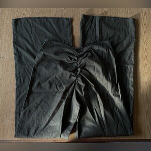 PrettyLittleThing Olive Green Dress Pants